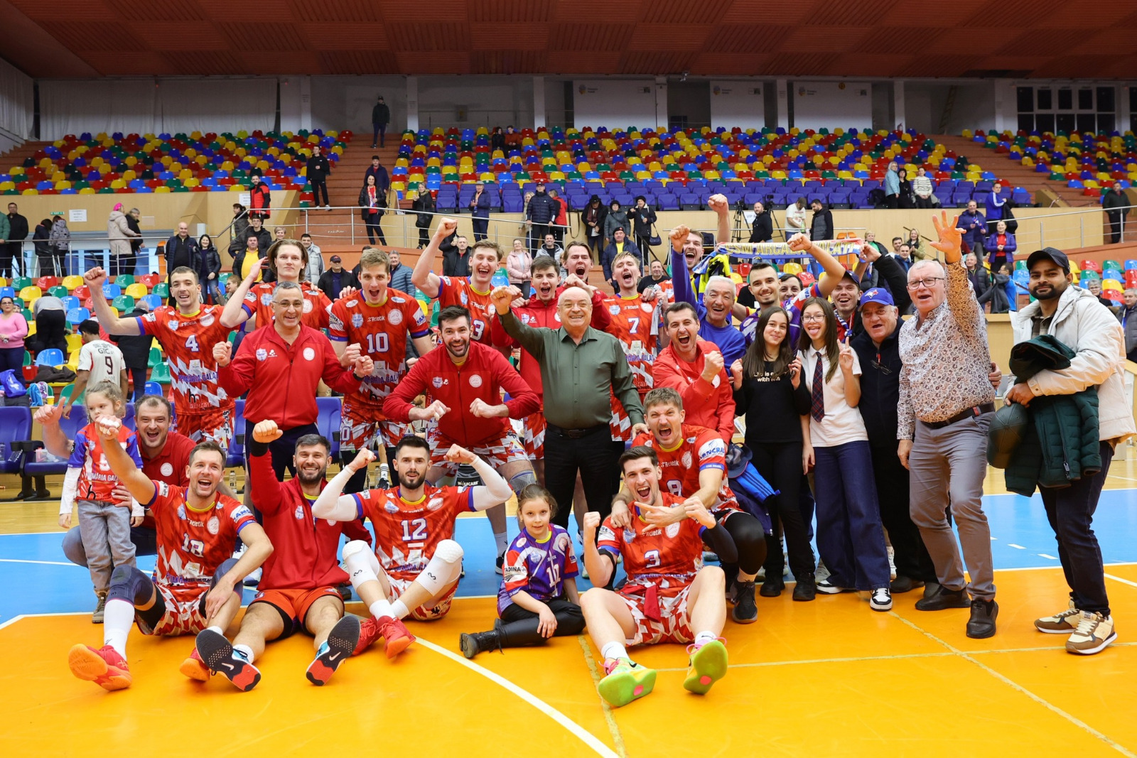 Volei: CSM Arcada Galaţi a obţinut o victorie de prestigiu cu Benfica Lisabona